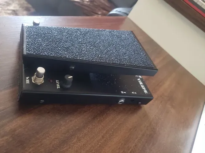 Pedal Morley Wah Pro Séries II Distortion e Volume