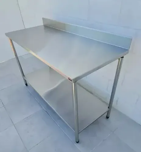 Mesa de Inox com Paneleiro Liso Respaldo - Sob Encomenda
