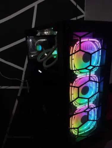 PC Gamer com Ryzen 7 3800x e RTX 2080 SUPER*