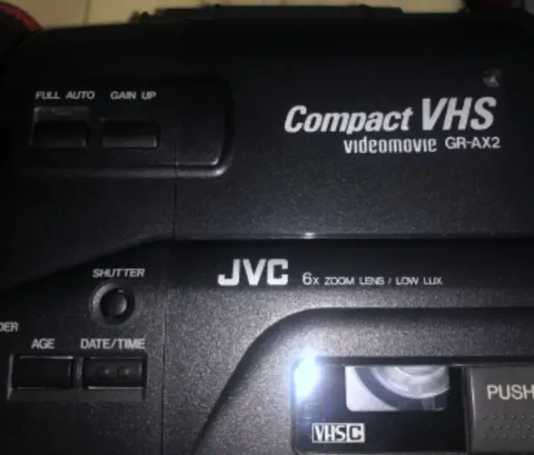 Vendo Filmadora JVC Compact VHS Vintage.