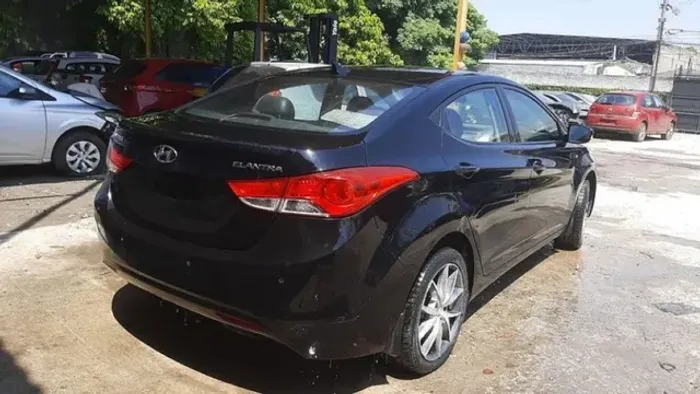 Elantra 1.8 2012 Gasolina Retrovisor Capo Lanterna Farol Parachoque Airbag Porta Sucata