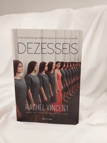 Dezesseis, Rachael Vincent