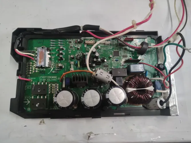 Placa  placa da condensadora Fujitsu 18.000 BTUs inverter