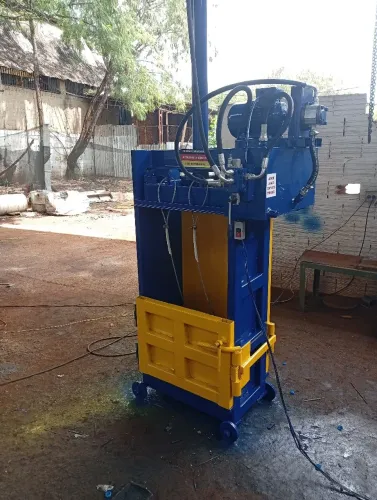 Prensa hidráulica enfardadeira modelo EV 50 fardos 60x40x40cm