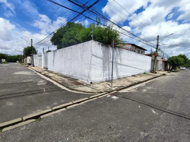 Casa Residencial à venda no Bairro Mafuá, Teresina Amplitude e conforto em localização es