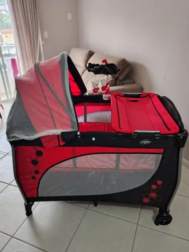 Conjunto berço balanço portátil + cercado + mobile + mosquiteiro Baby Style seminovo