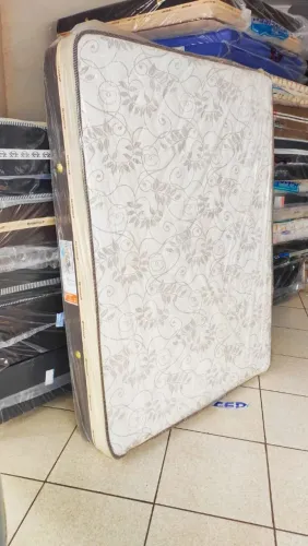 Colchão queen size Hollywood parcela sem juros