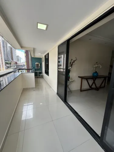 Apartamento 3/4 com dependência 