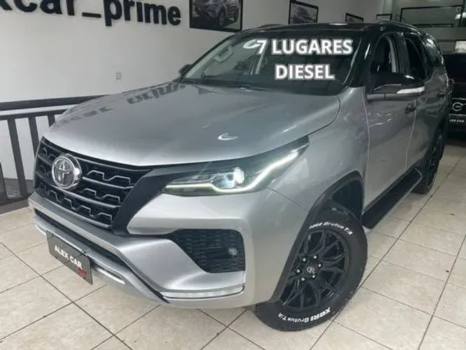 Toyota Hilux SW4 SRX 4X4 2.8 TDI 16V Dies. Aut. 2017