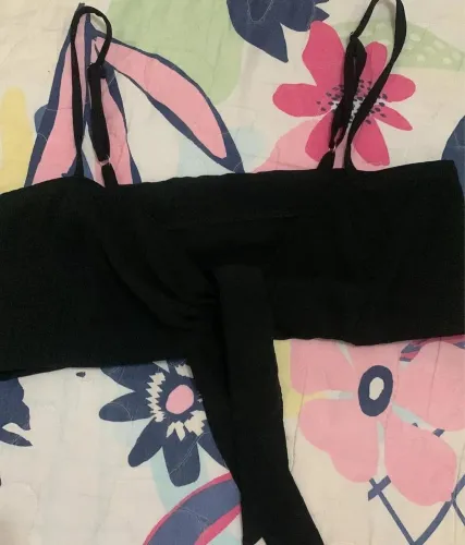 Top de amarração preto