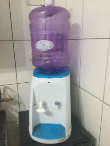 Bebedouro água gelada