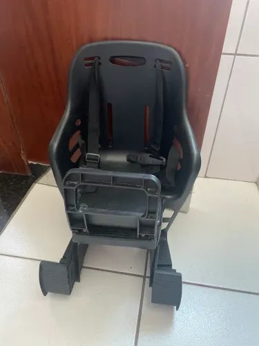 Vendo cadeirinha traseira