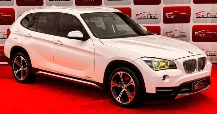 BMW X1 sDRIVE20i TURBO 2013