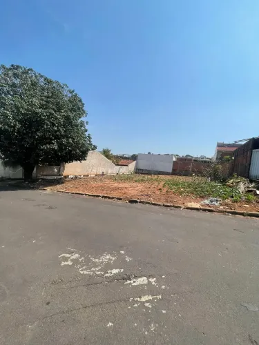 LOTE com excelente topografia em Bairro valorizado