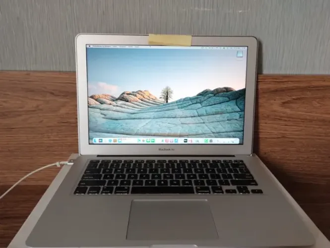 Macbook air 13-inch 2017 8 gb ram usado (com caixa)