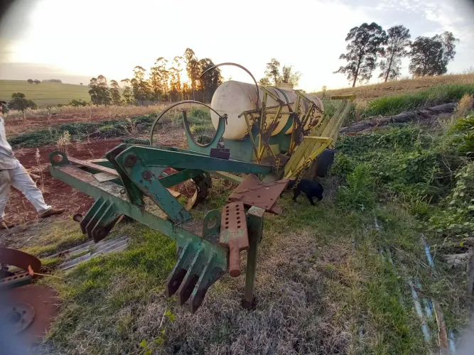 Arado aiveca IKEDA, desarme automatico