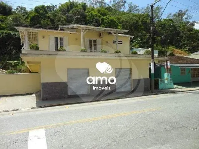 Sala Comercial para alugar no bairro primeiro de Maio em Brusque