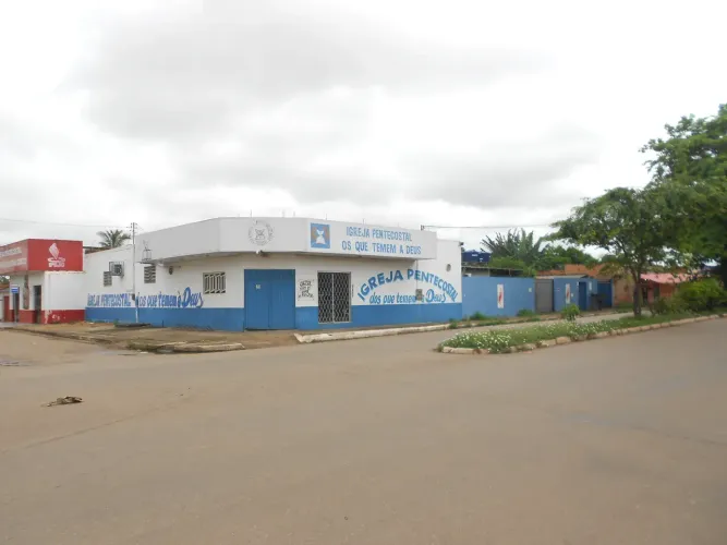 IMÓVEL DE ESQUINA NA AV. MAMORÉ. 756m².