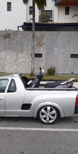 Faço carretos e transporte a combinar