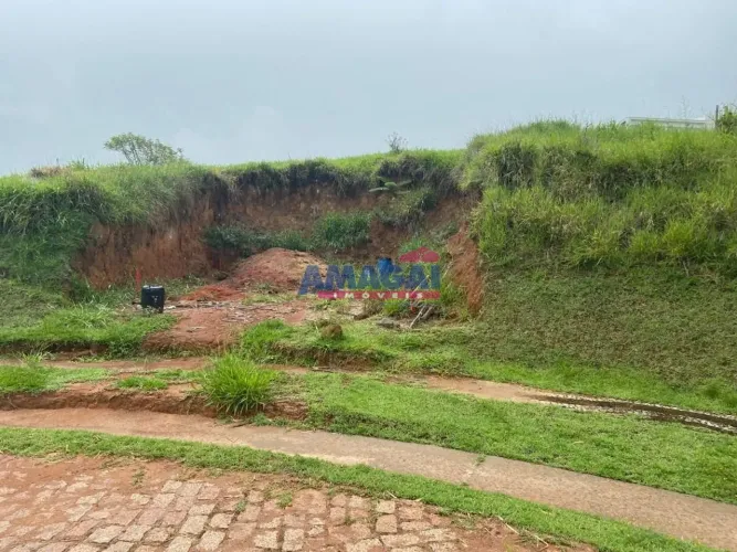 Terreno à venda condomínio Espelho D'água - São Jose dos Campos