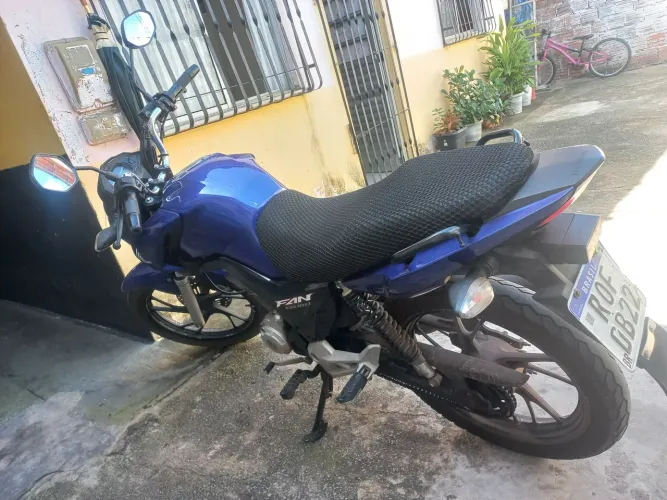 Vendo essa moto fan 