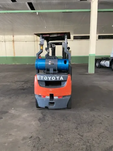 EMPILHADEIRA TOYOTA 1.8