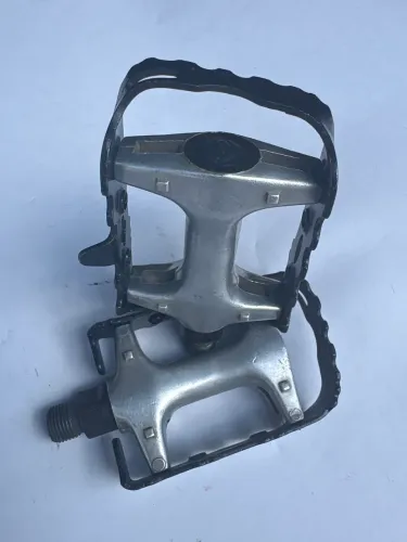 Par de pedal alumínio tipo Barca 