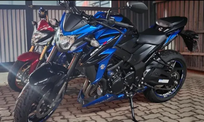Suzuki GSX-S 750A 2019/2020 - Azul - Excelente Estado
