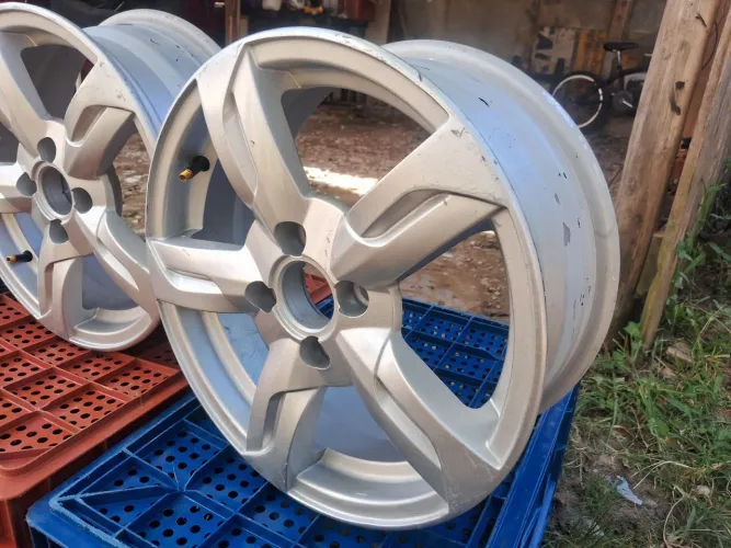 Rodas Aro 15 Vaska  Apenas 01 Roda 