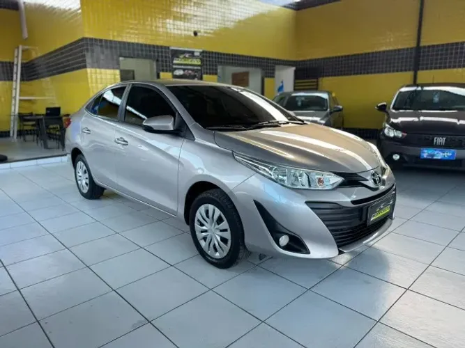 Toyota Yaris XL Sedan 1.5 Flex 16V 4P Mec. 2020