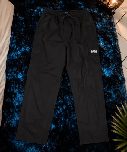 Calça HIGH - PRETA