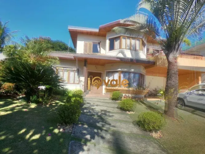 Excelente Casa em condomínio Villas de Santana, fechado com 5 dormitórios à venda, 320 m²