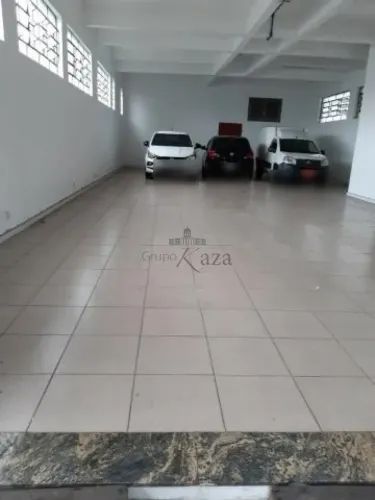 Oportunidade - Ponto comercial - Bosque dos Eucaliptos - 157m².