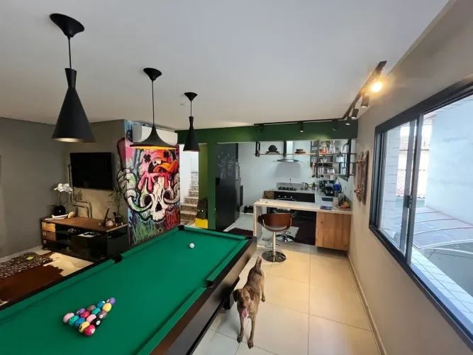 Casa para venda tem 167 metros quadrados com 3 quartos em Ponta da Praia - Santos - São Pa