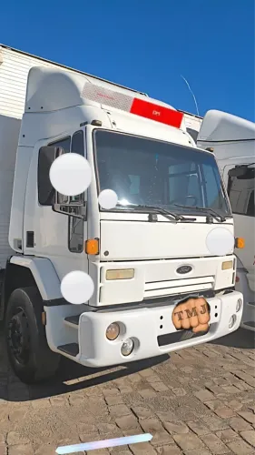 Cabine cargo 208