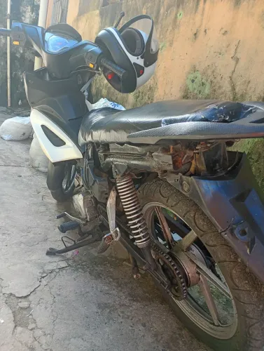 Moto Young 