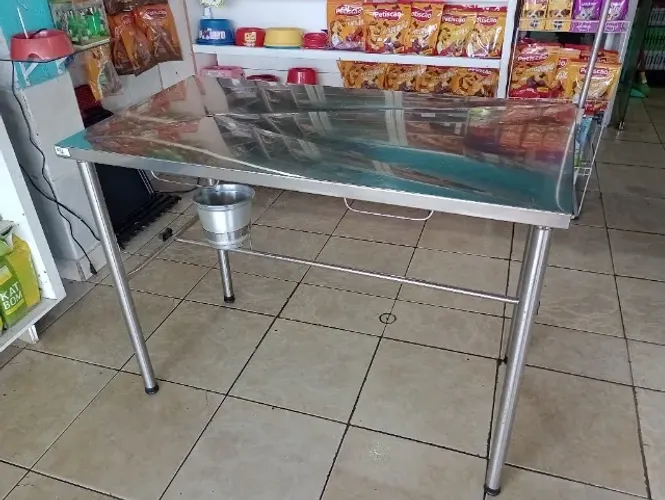 Mesa cirurgia veterinária inox