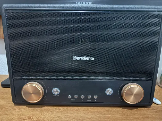 Caixa De Som Gradiente Nostalgie 1000w Gcr108 Bivolt