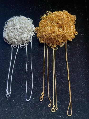 ESTOQUE DE COLARES VENEZIANAS PRATA 925 E OURO 18K 82 PEÇAS NO TOTAL