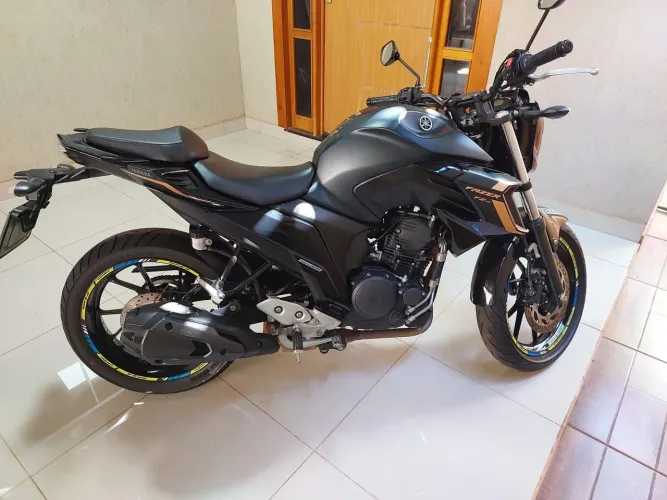Vendo Yamaha FZ25