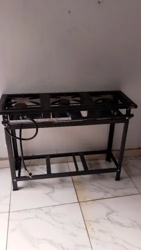 FOGÃO INDUSTRIAL TRÊS BOCAS - UM DIA DE USO!!!