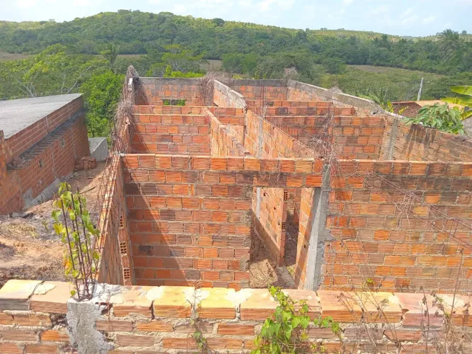 Vendo essa casa na linha verde sentido Baixios