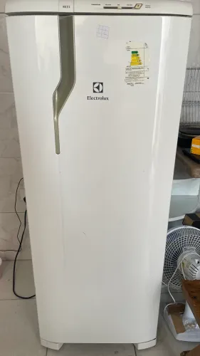 Vendo Geladeira uma porta