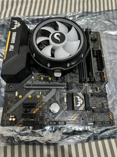 Kit placa mãe e processador i5 de 9 geração