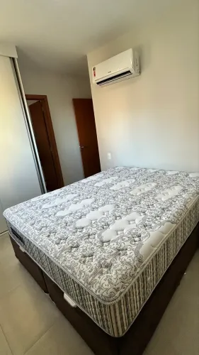Box Baú Queen + Colchão Ecoflex Molas Ensacadas- Excelente estado