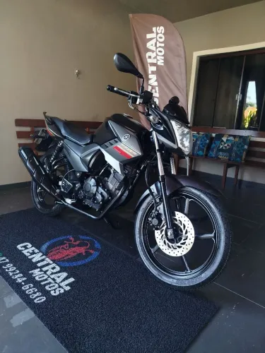 Vende-se linda Fazer 150 top Financiamos 