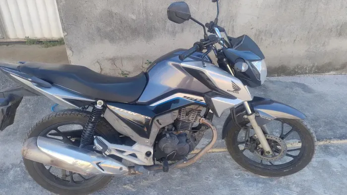 Vendo Moto Cinza