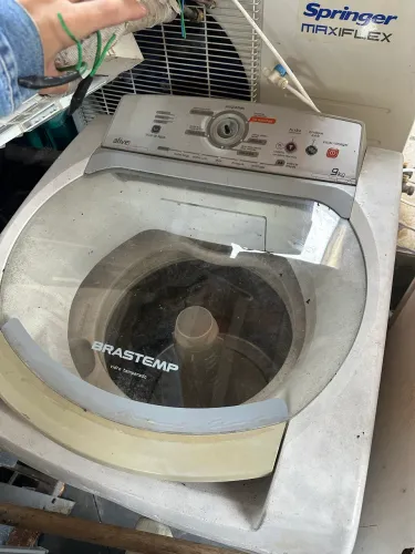 MÁQUINA DE LAVAR BRASTEMP