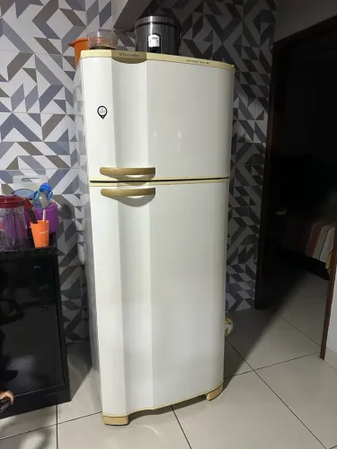 Geladeira eletrolux