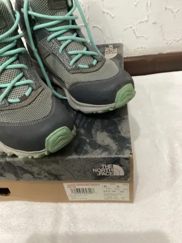 Bota The North Face Waterproof - original na caixa